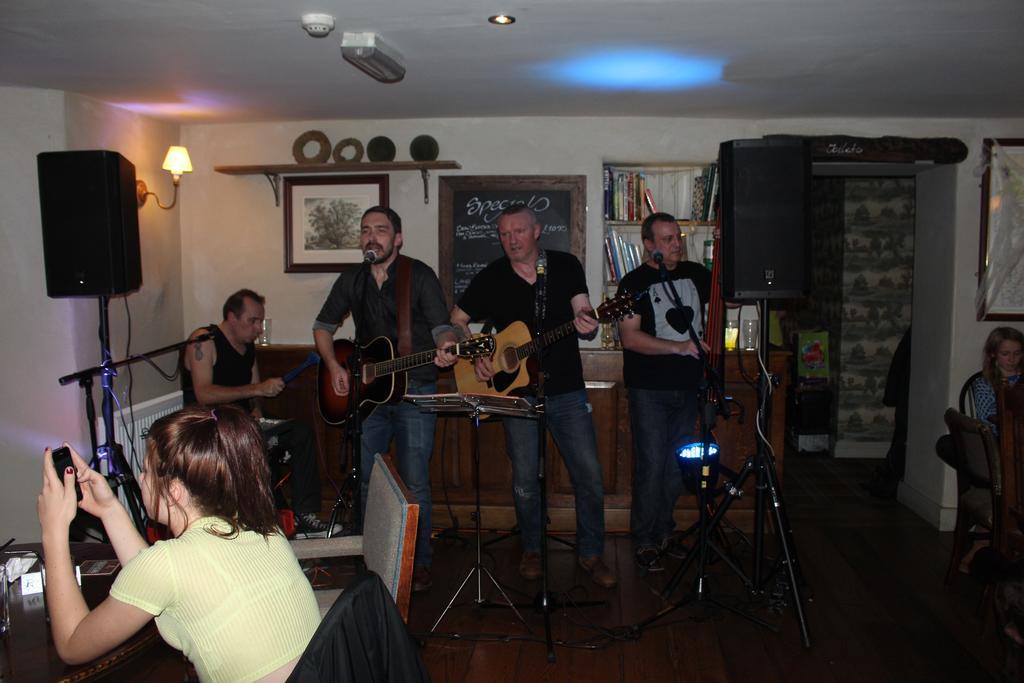 The Boot Inn Esterno foto